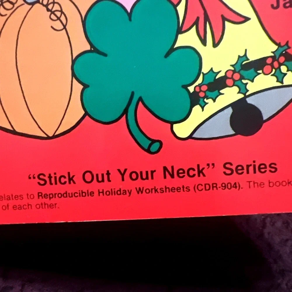 CD-013 holiday Learning Activity Ideas Reading Math Stick Out Your Neck 1979 New